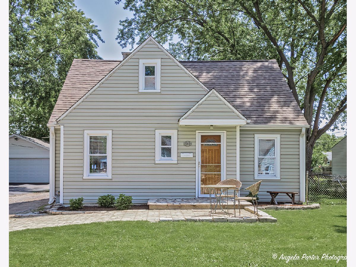 Homes Sold Shorewood Golf Course Round Lake Beach Illinois, 1313 Pine Grove