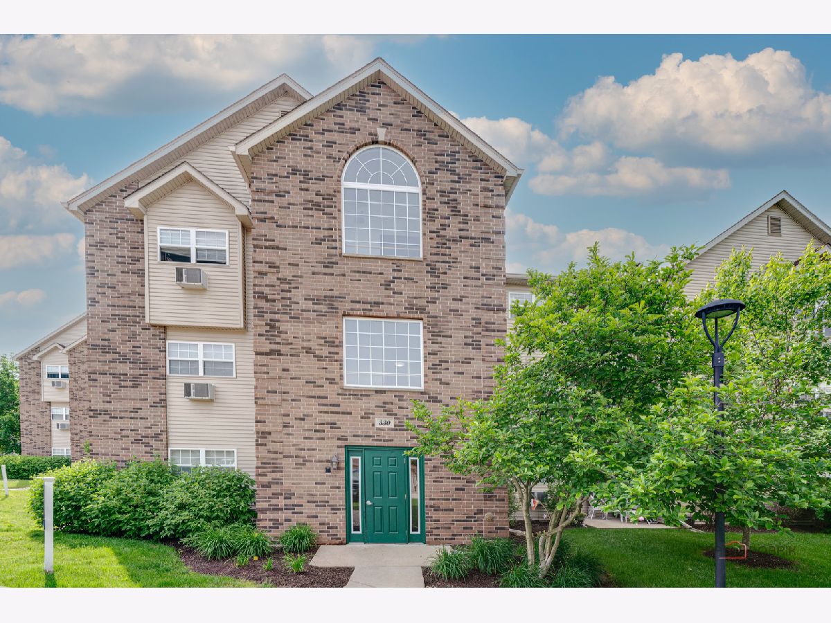 Condominiums Sold Kensington Manor Richmond Illinois, 330 Cunat