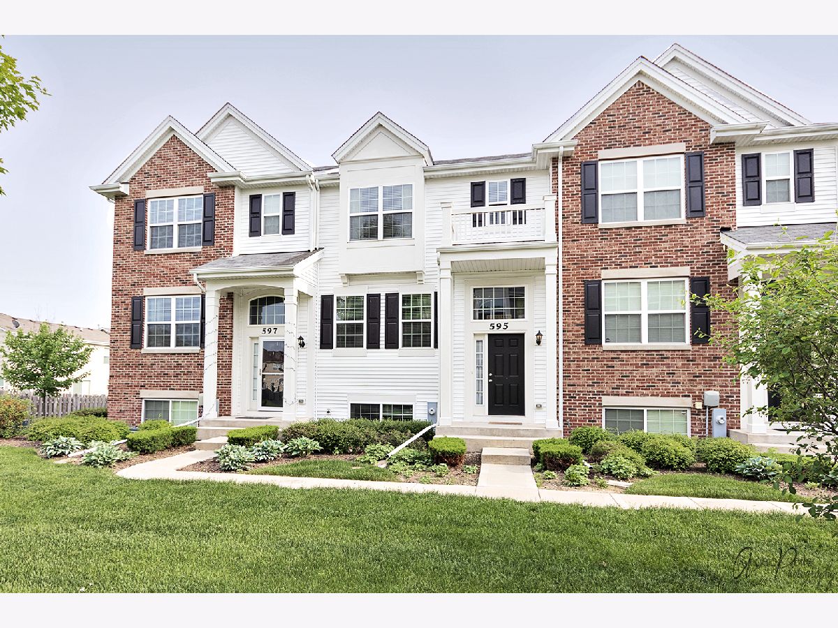  Rented Volo Illinois, 595 Treble