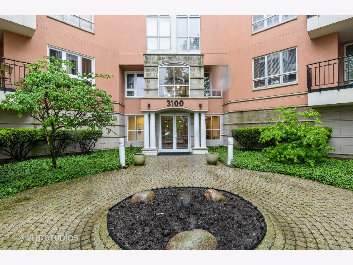 Townhomes & Condos Sold Princeton Club Glenview Illinois, 3100 Lexington