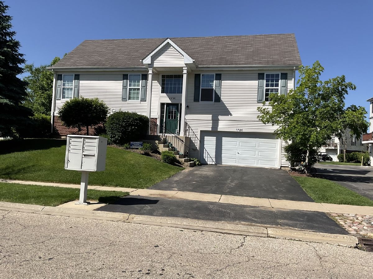 Townhomes & Condos Sold Heron Bay Round Lake Illinois, 1720 Turtle Creek