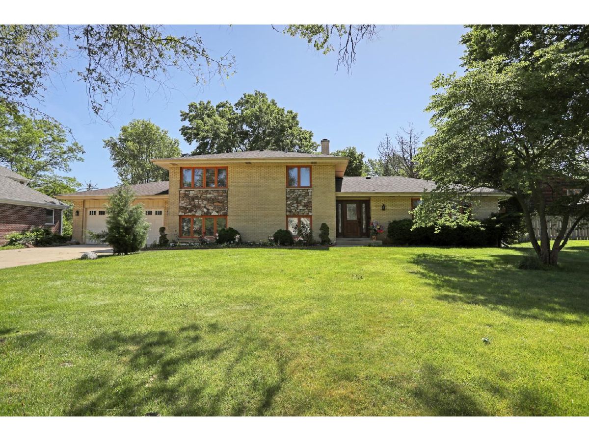 Homes Sold Congress Knolls Lombard Illinois, 1S527 Lewis