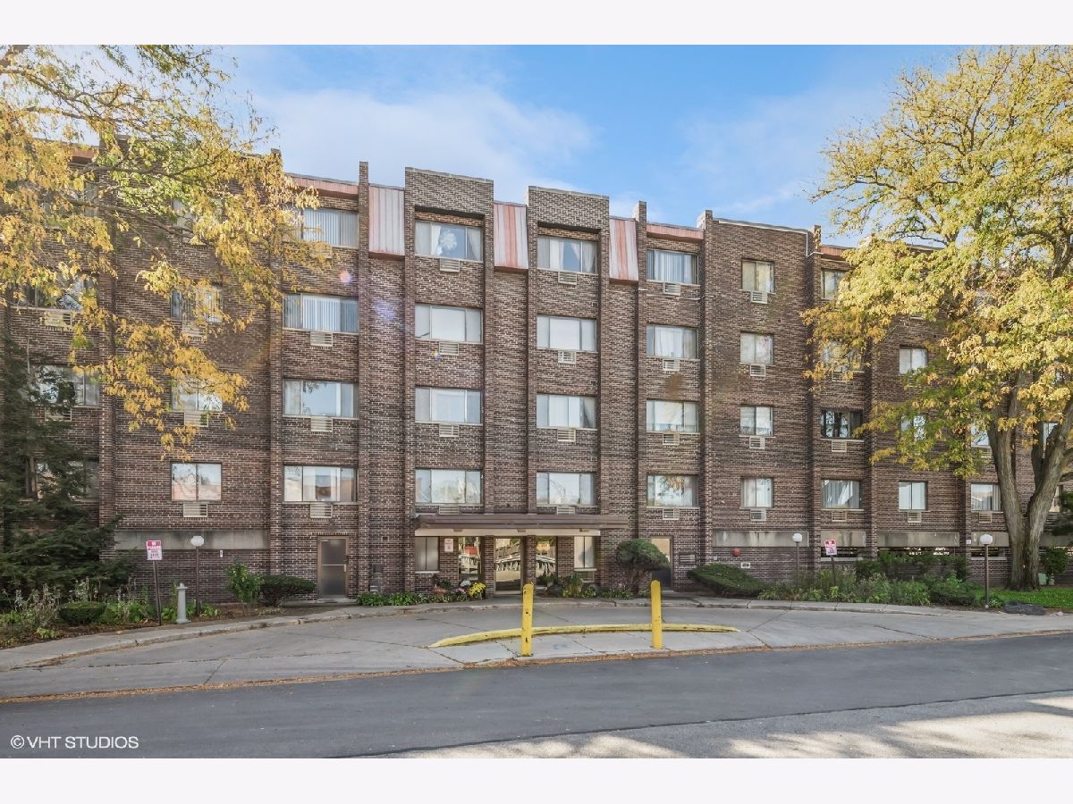 Condominiums Sold Pueblo Commons Chicago Illinois, 8455 Leland