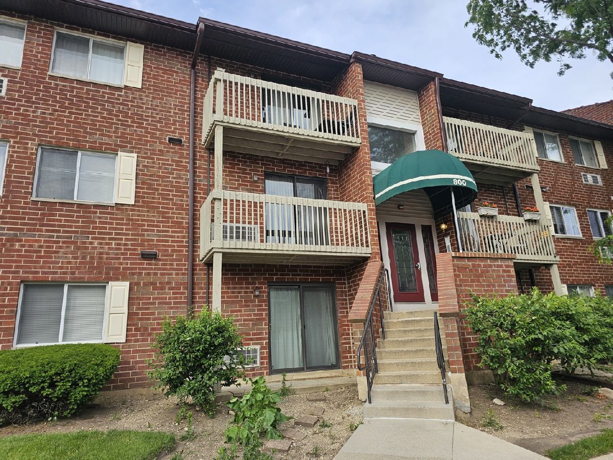 Condominiums Sold Lakewood Villas Vernon Hills Illinois, 800 Lakeside