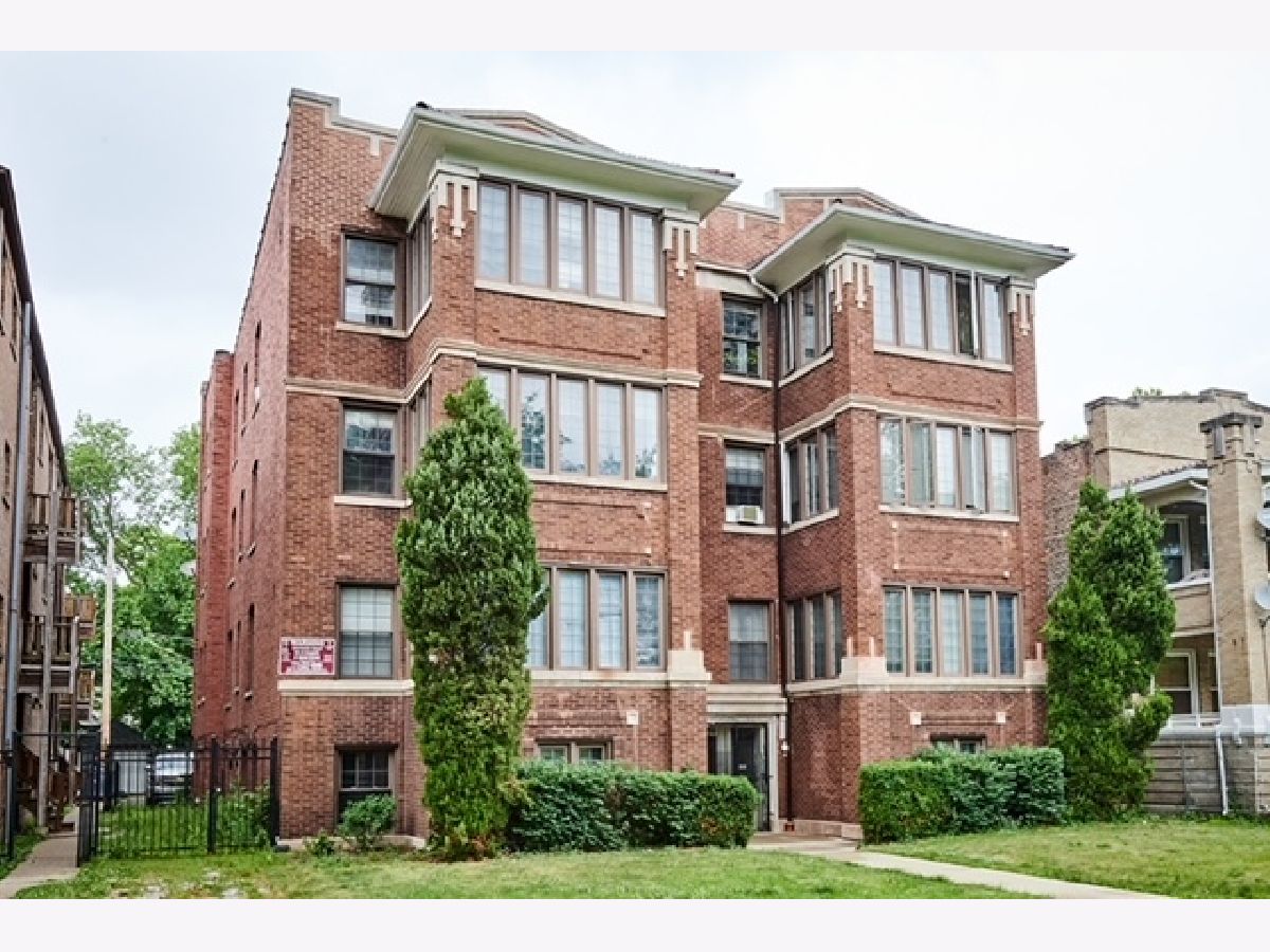 Homes & Condos & Townhomes Rented Austin Village Chicago Illinois, 5436 Ferdinand