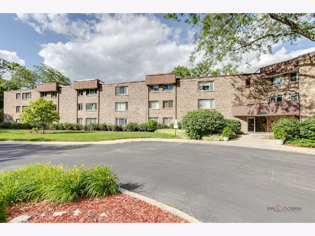 Condominiums Sold Brookwood Rolling Meadows Illinois, 2600 Brookwood