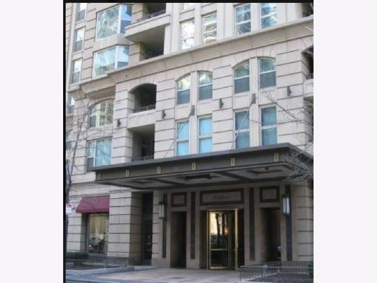 Condos & Townhomes Rented Fordham Chicago Illinois, 25 Superior