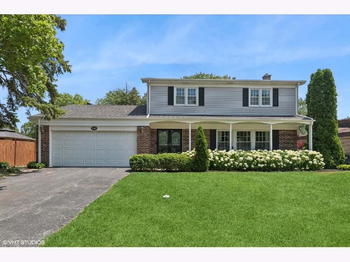 Homes & Condos & Townhomes Sold Cedar Glen Arlington Heights Illinois, 2315 Cedar Glen