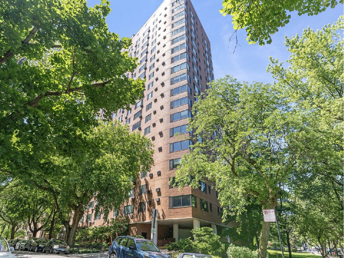 Condominiums Sold Darien Condominium Chicago Illinois, 3100 Lake Shore
