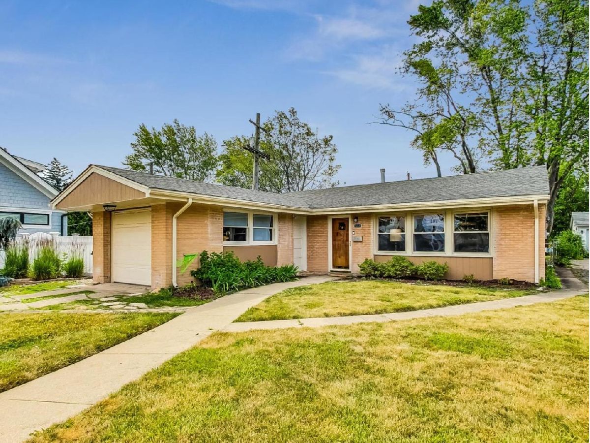 Homes & Condos & Townhomes Sold Hollywood Brookfield Illinois, 8654 Riverside