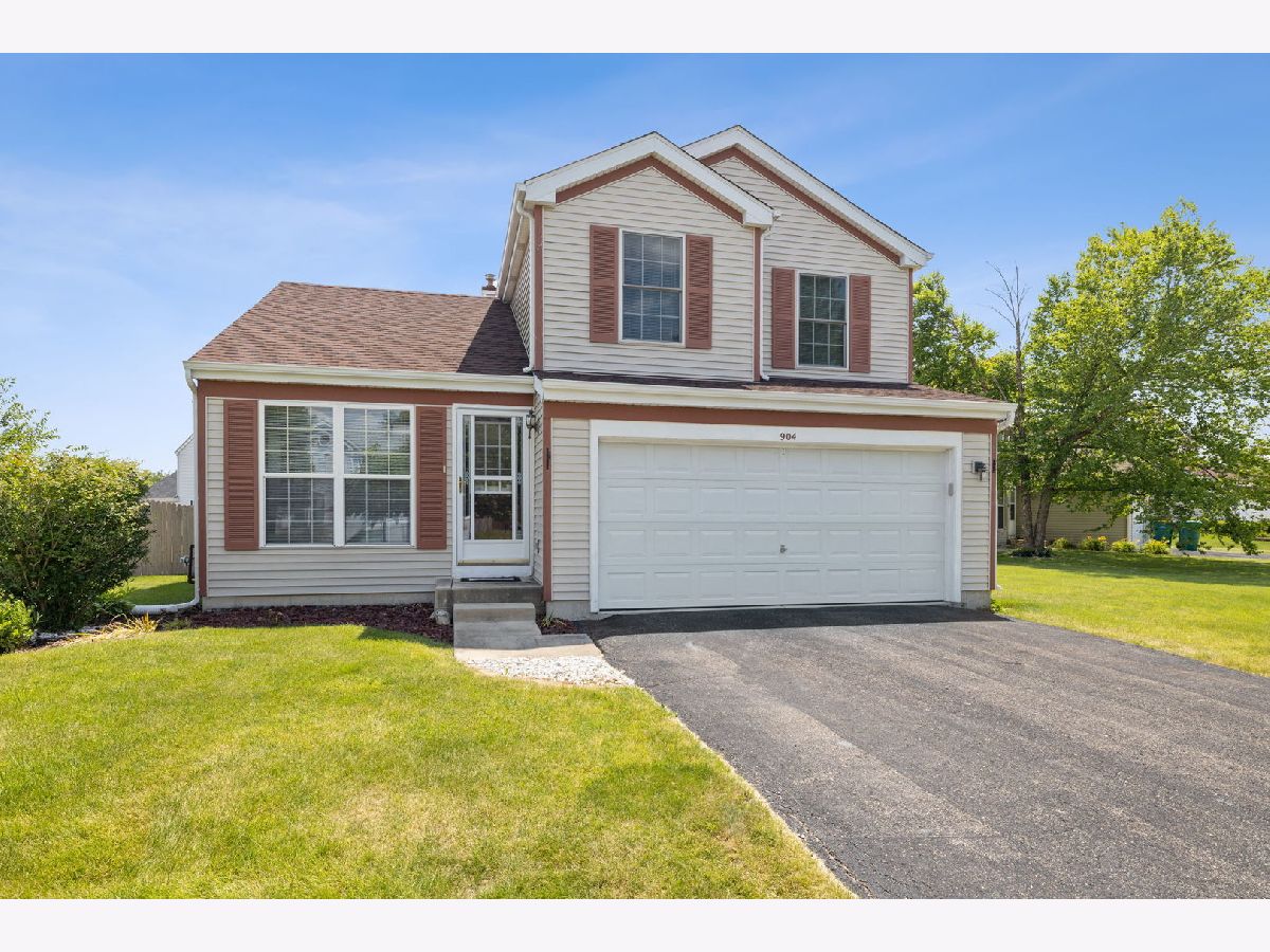 Homes & Condos & Townhomes Sold Springwood South Joliet Illinois, 904 Greenleaf