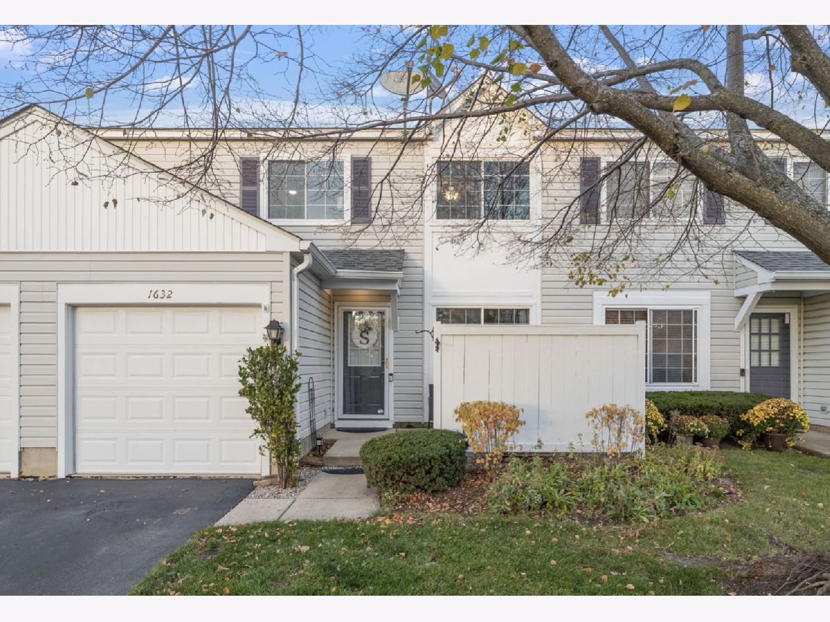 Homes & Townhomes Rented Eagle Pointe Naperville Illinois, 1632 Normantown