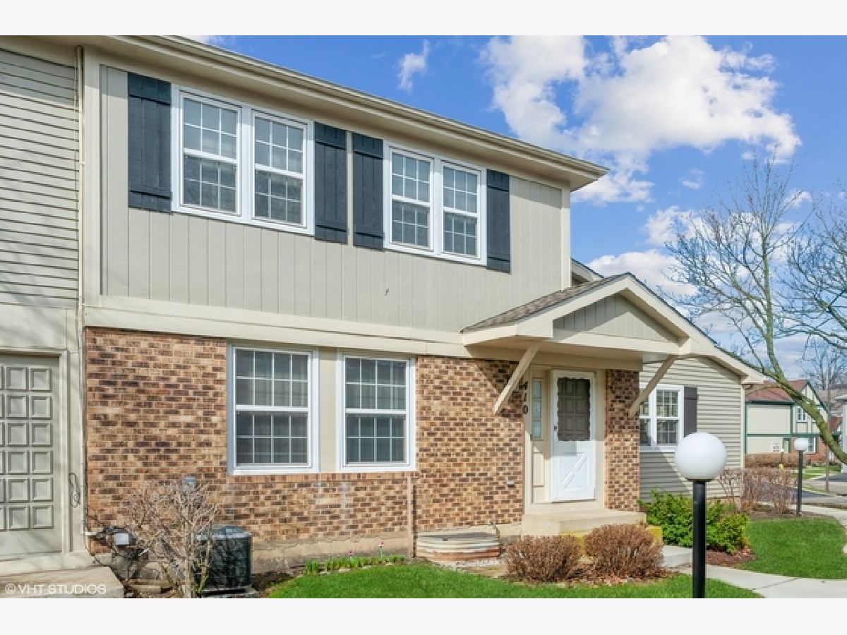 Townhomes & Condos Rented Westwood Vernon Hills Illinois, 410 Tanglewood