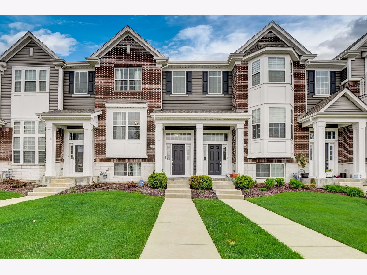 Townhomes Sold Emerson Park Naperville Illinois, 2944 Madison