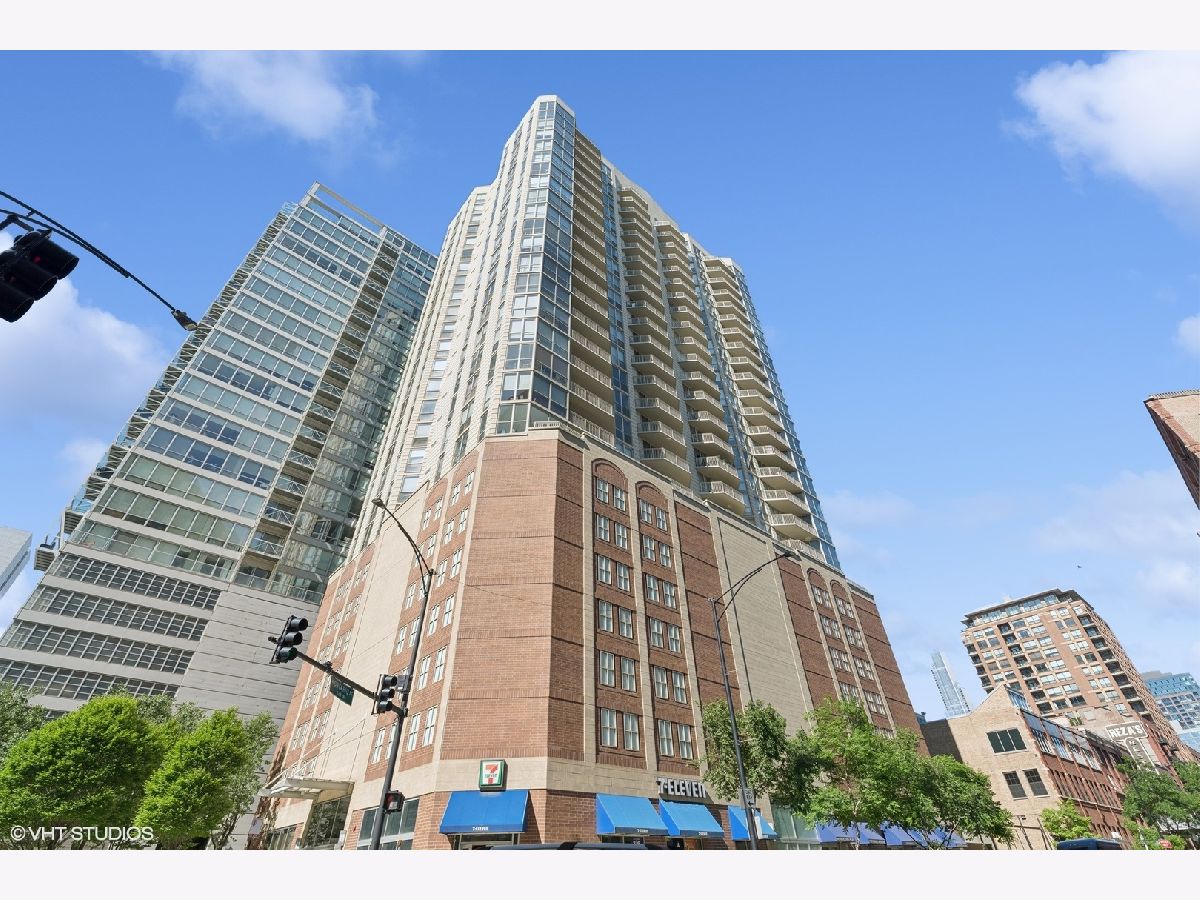 Condominiums Sold Admirals Pointe Chicago Illinois, 645 Kingsbury