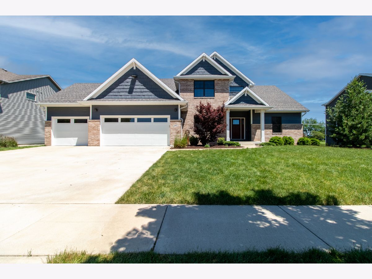 Homes & Condos & Townhomes Sold Tipton Trails Bloomington Illinois, 2005 Sinclair