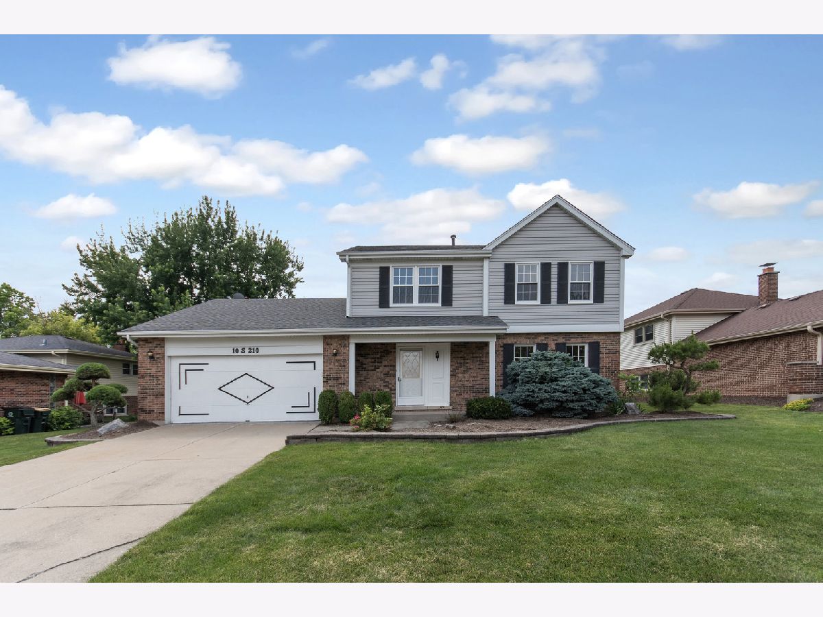 Homes Sold Farmingdale Village Downers Grove Illinois, 10S210 Havens