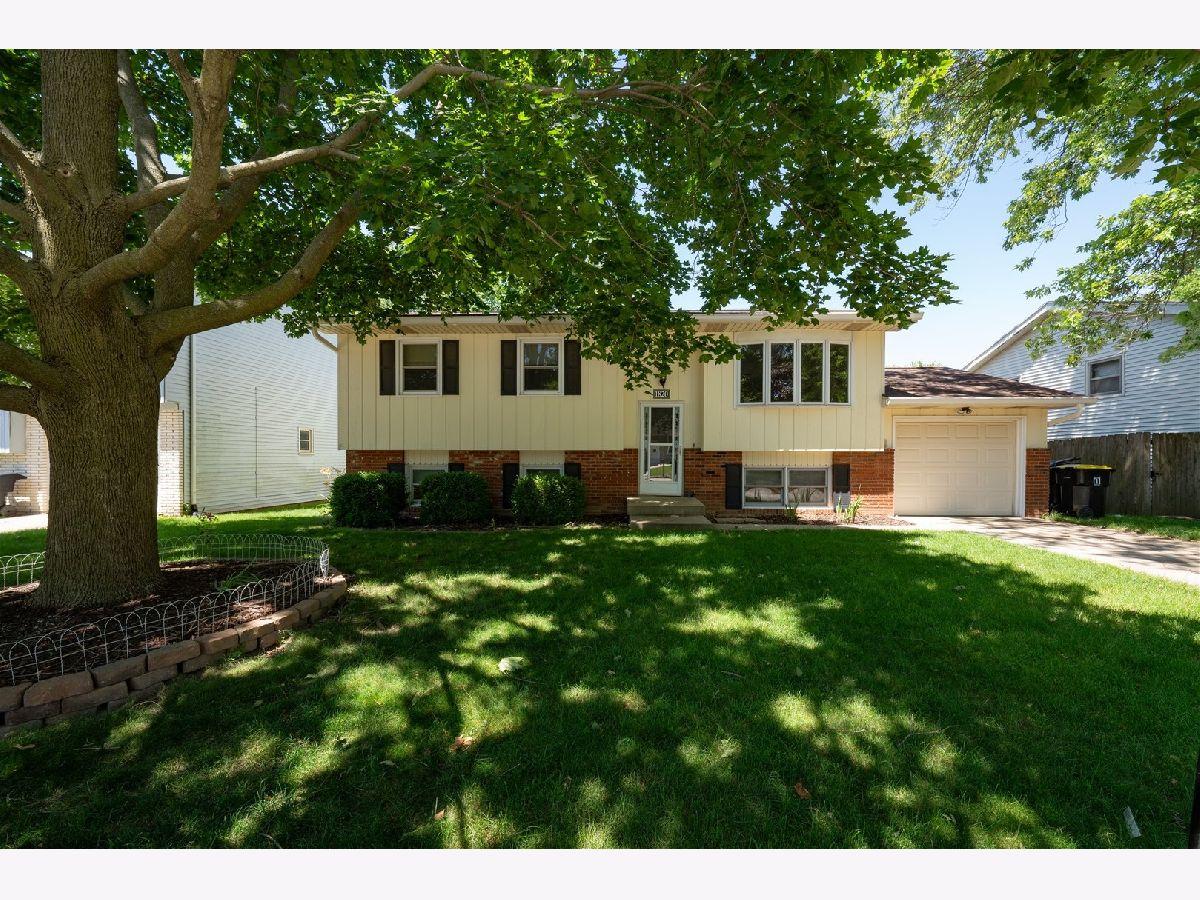 Homes Sold Greenbriar Normal Illinois, 1820 Jacobssen
