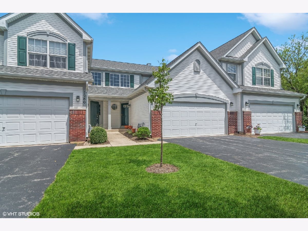 Townhomes & Condos Sold Lakeview At Woodland Hills Bartlett Illinois, 1278 Horseshoe