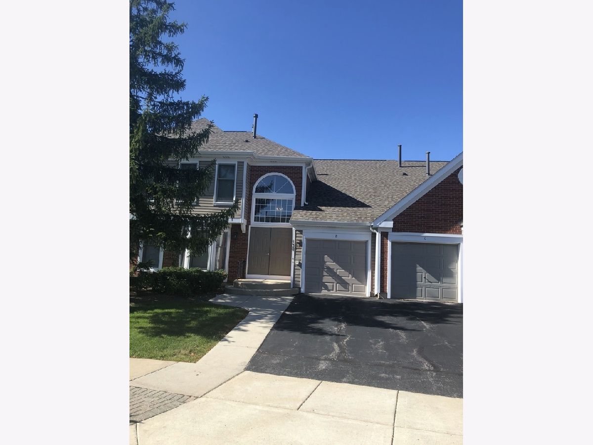 Condos & Townhomes Rented Fox Run Elk Grove Village Illinois, 130 Red Fox