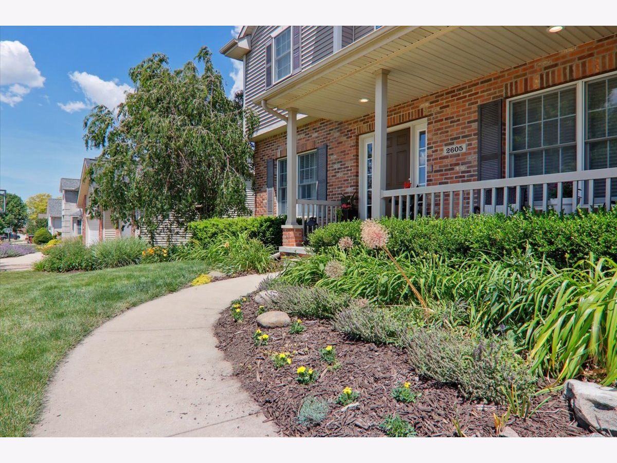 Homes & Condos & Townhomes Sold Eagle Crest East Bloomington Illinois, 2605 Ark