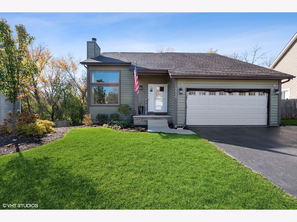 Condos & Townhomes & Homes Sold Petite Highwood Pines Lake Villa Illinois, 39581 Bishop