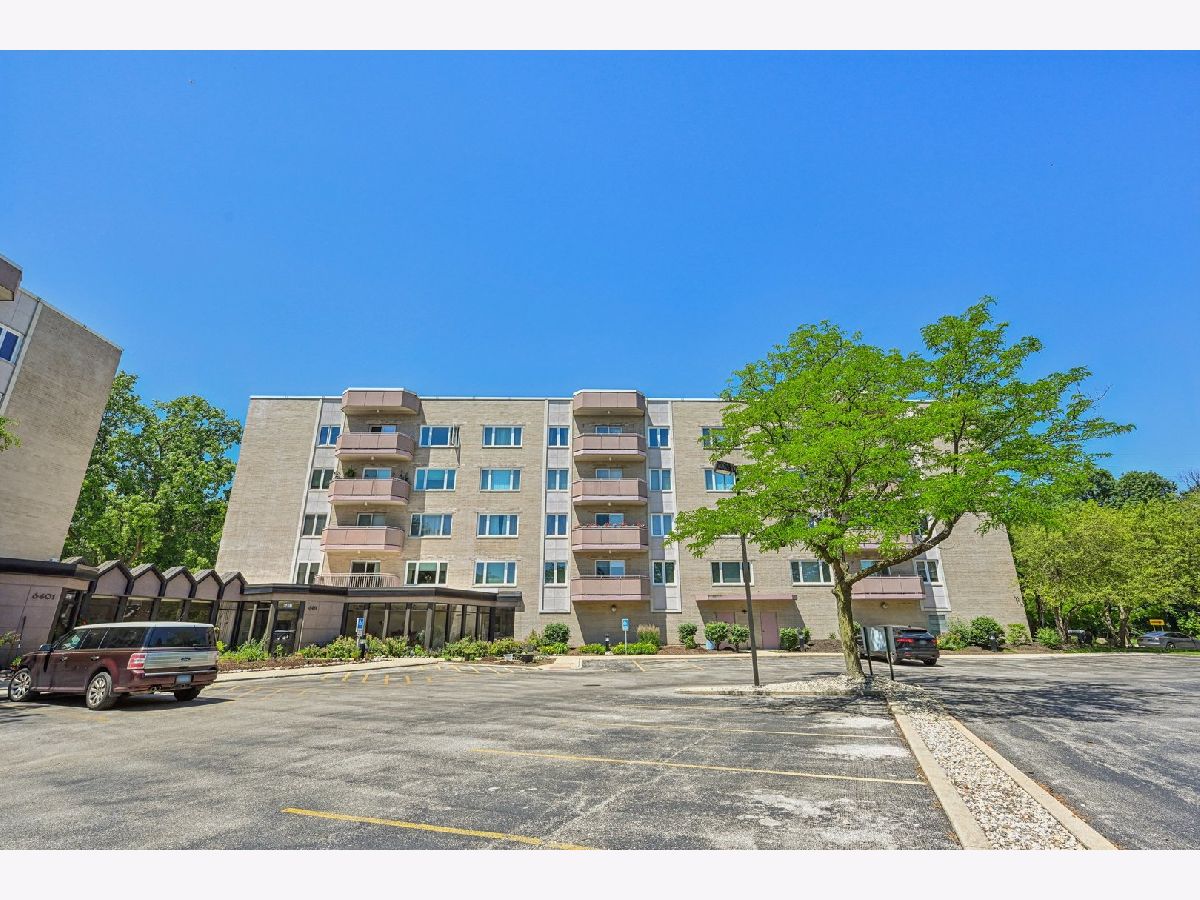 Condominiums Sold Morton House Morton Grove Illinois, 6411 Lincoln