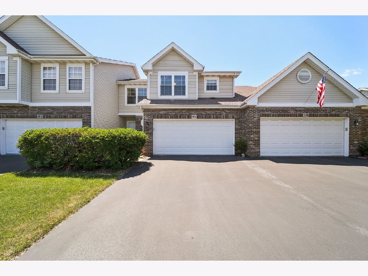 Townhomes Sold Courts Of Willow Glen Itasca Illinois, 956 Willow