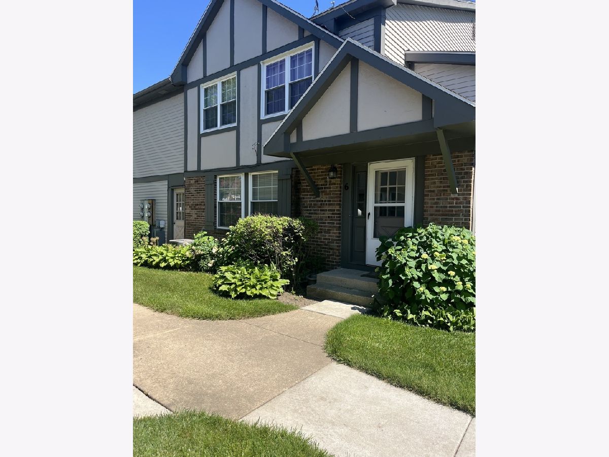 Townhomes & Condos Sold Westwood Vernon Hills Illinois, 6 Fernwood