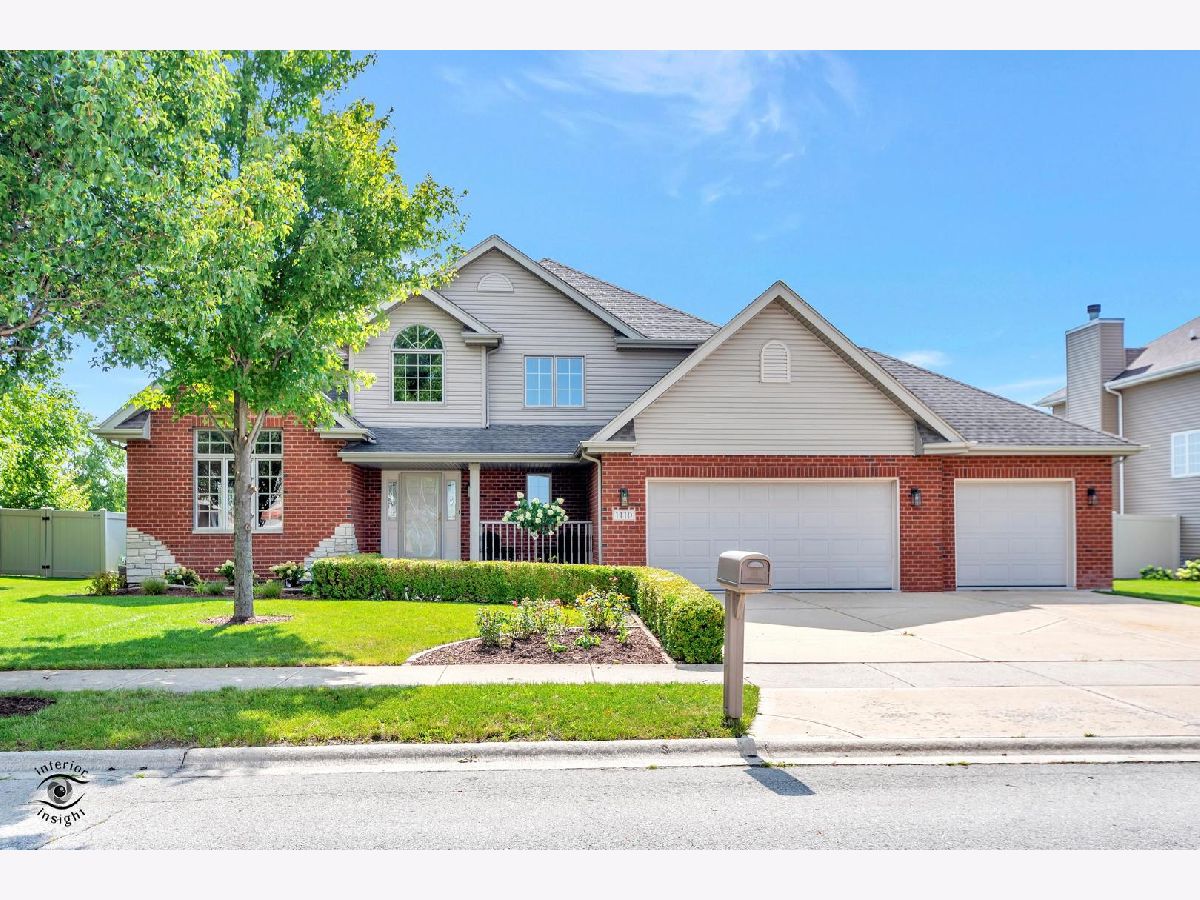 Homes & Townhomes Sold South Creek Manteno Illinois, 1110 White Tail