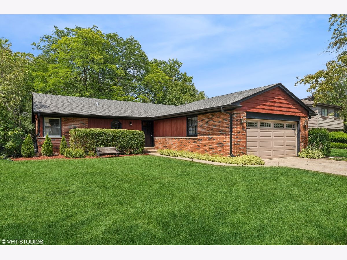 Homes Sold Woodview Manor Mount Prospect Illinois, 2014 Seneca