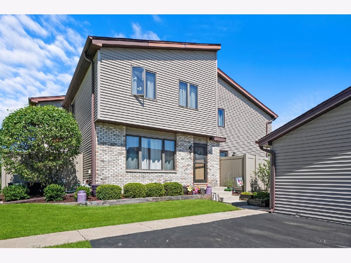 Townhomes & Condos & Homes Sold Windemere West New Lenox Illinois, 316 Circlegate