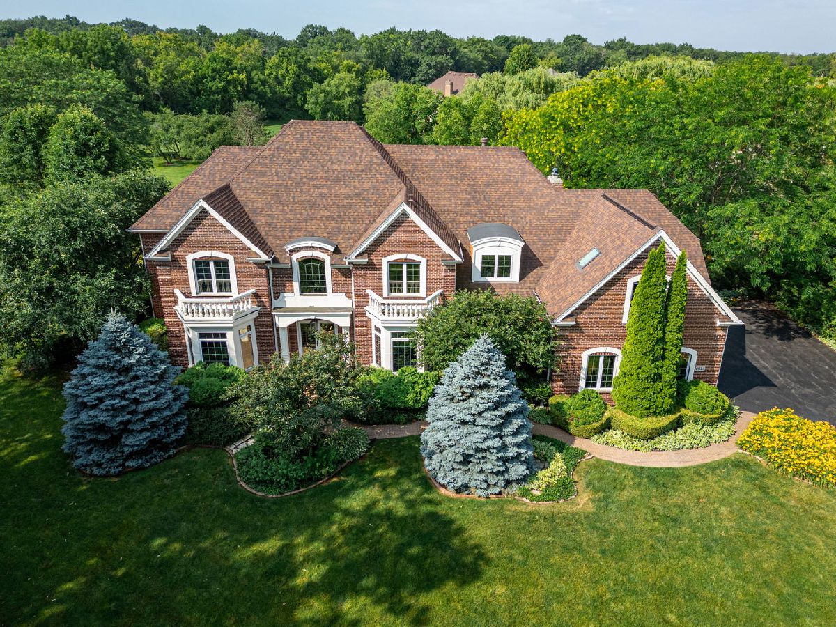 Homes Sold Oakwood Manor Crystal Lake Illinois, 2915 Walnut Manor
