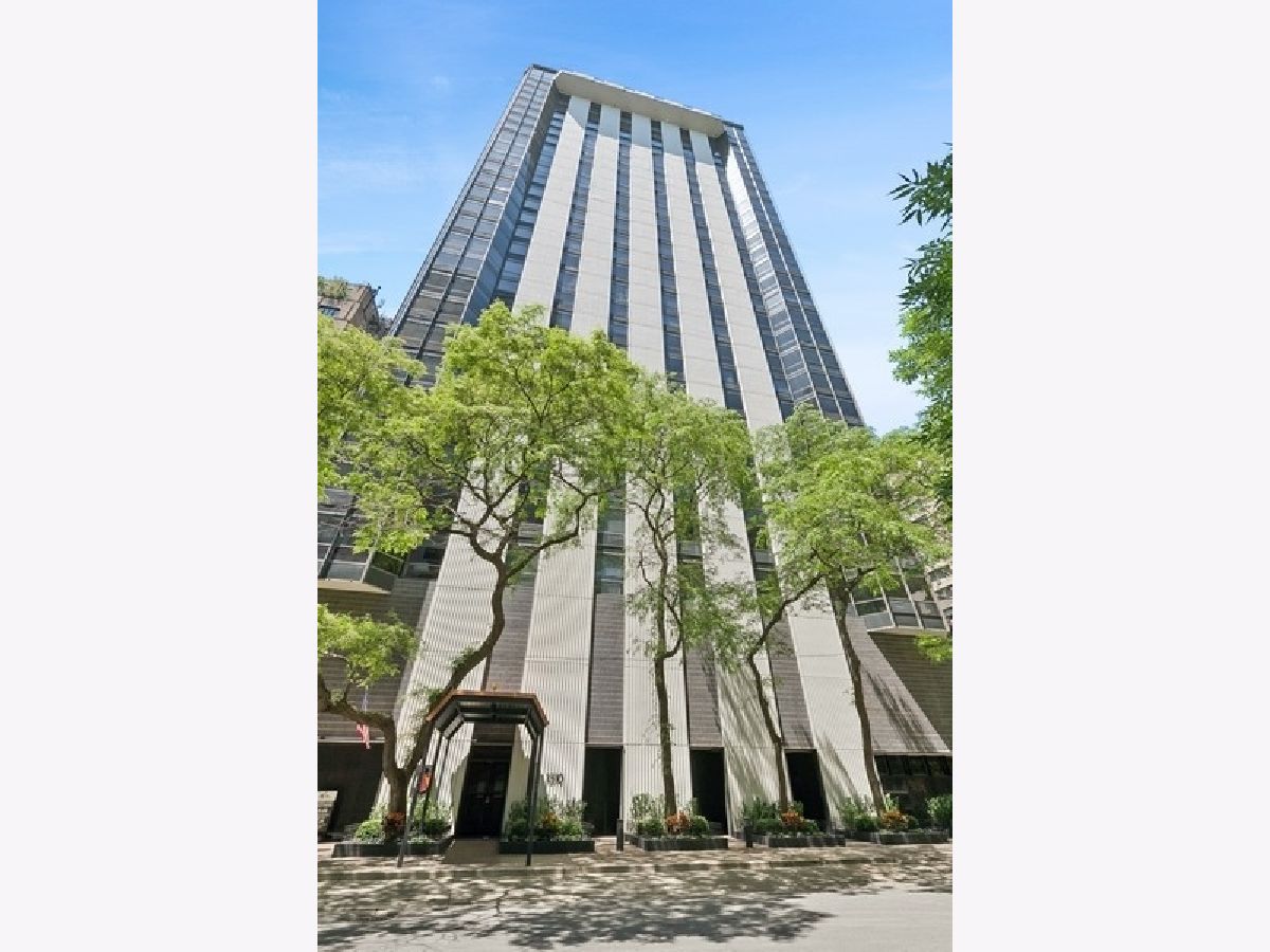 Condominiums Sold Ritchie Tower Chicago Illinois, 1310 Ritchie