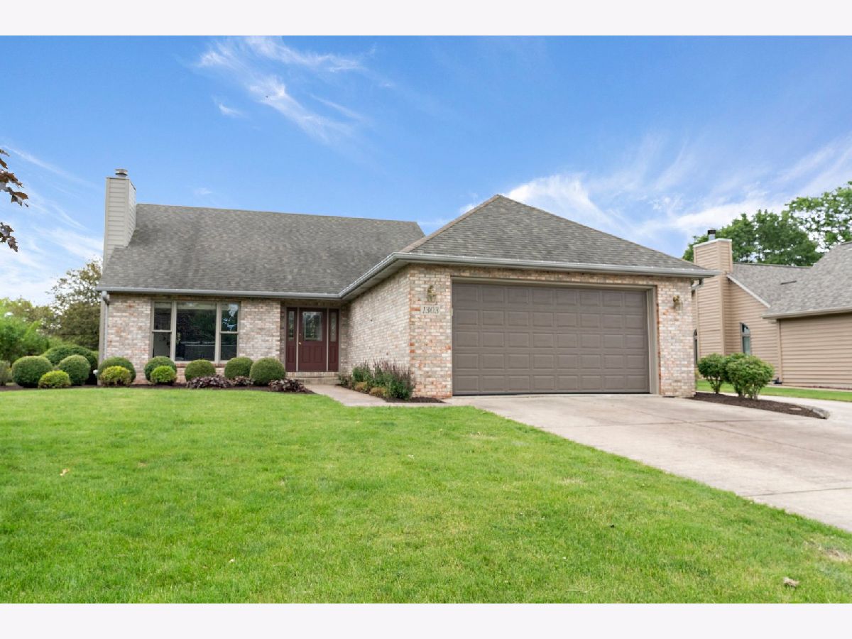 Homes & Townhomes Sold Sandhurst Sandwich Illinois, 1303 Deer Run