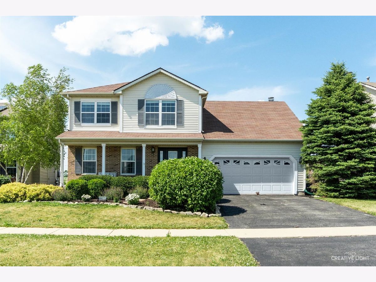 Homes Sold Prairie Springs Malta Illinois, 813 Water Stone