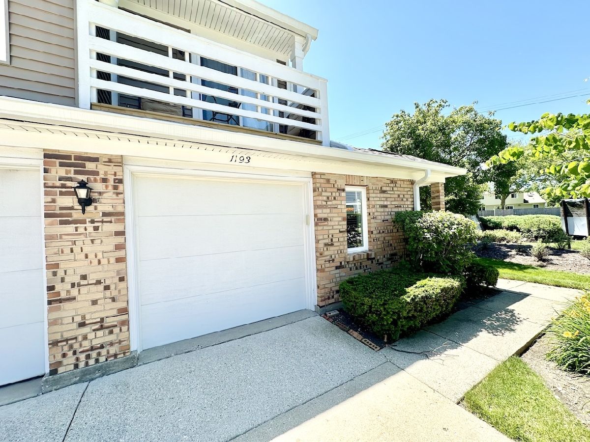 Townhomes & Condos Sold Spoerlein Farms Buffalo Grove Illinois, 1193 Ranchview