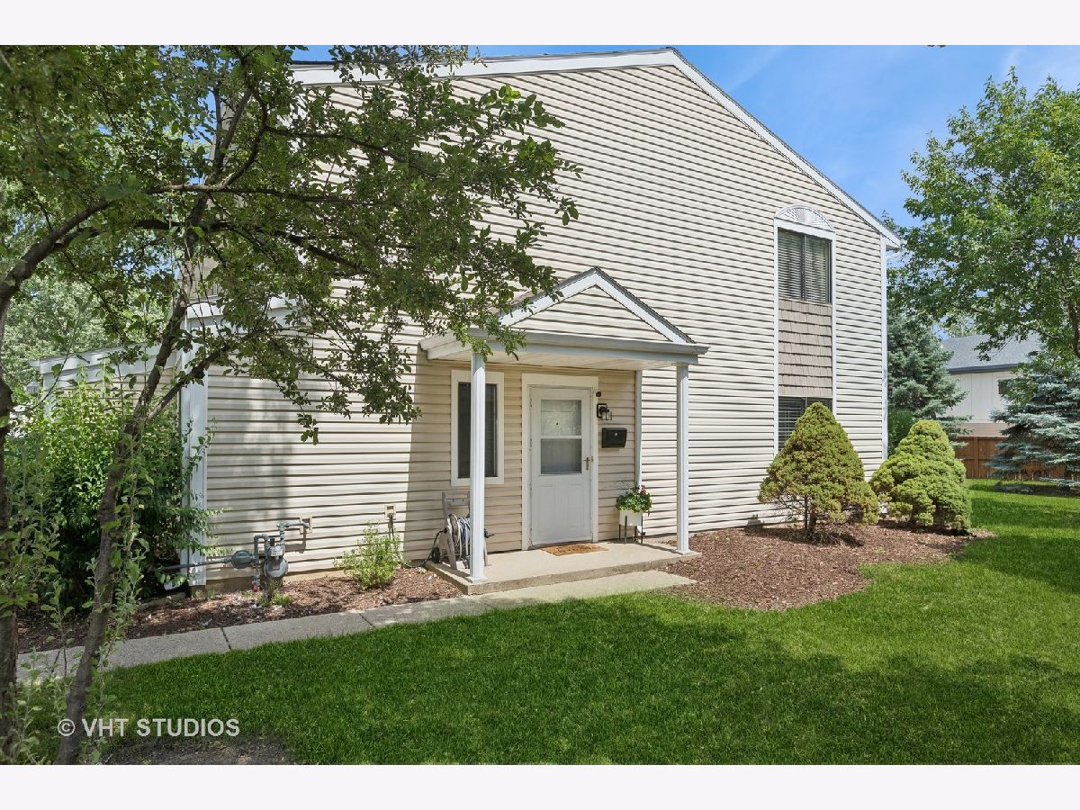 Townhomes & Condos Sold Chelsea Cove Wheeling Illinois, 209 Yorkshire