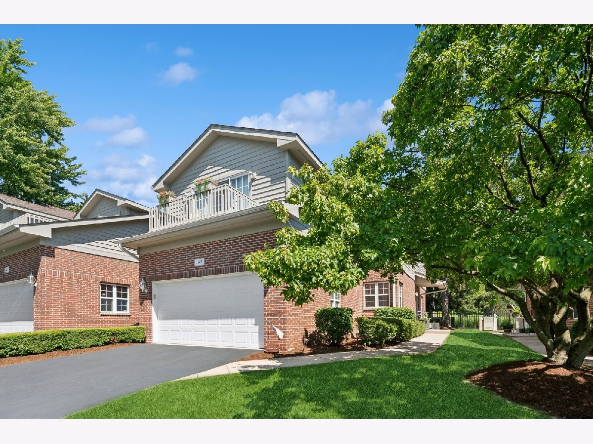 Townhomes & Condos & Homes Sold Willow Creek Willow Springs Illinois, 143 Willow Creek