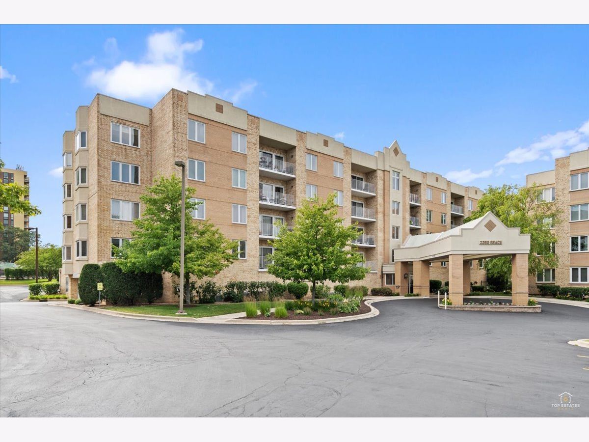 Condominiums & Homes Sold Liberty Square Lombard Illinois, 2250 Grace