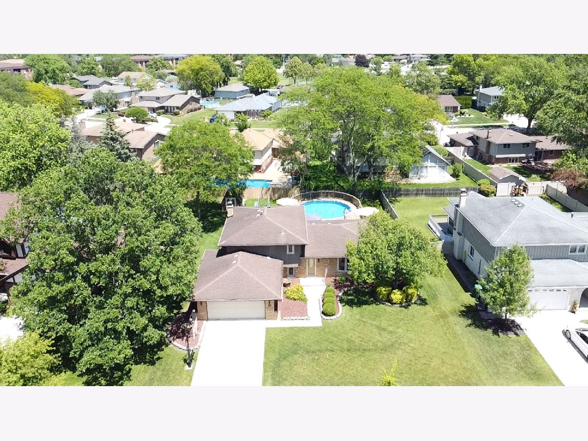 Homes & Townhomes & Condos Sold Heritage Estates Orland Park Illinois, 14037 Catherine