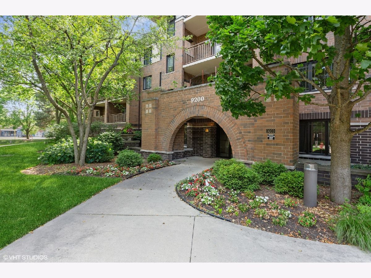 Condominiums Sold Enclave Condominiums Evanston Illinois, 9200 Prairie