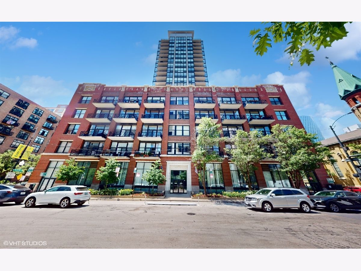 Condominiums Sold The Edge Chicago Illinois, 210 Desplaines