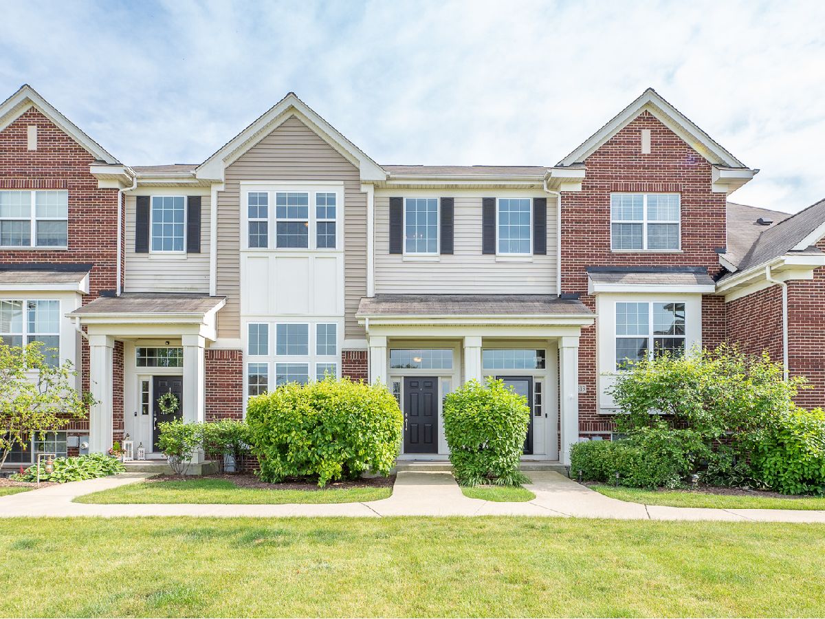 Townhomes Sold Briarcliffe Townhomes Lemont Illinois, 12609 Brighton