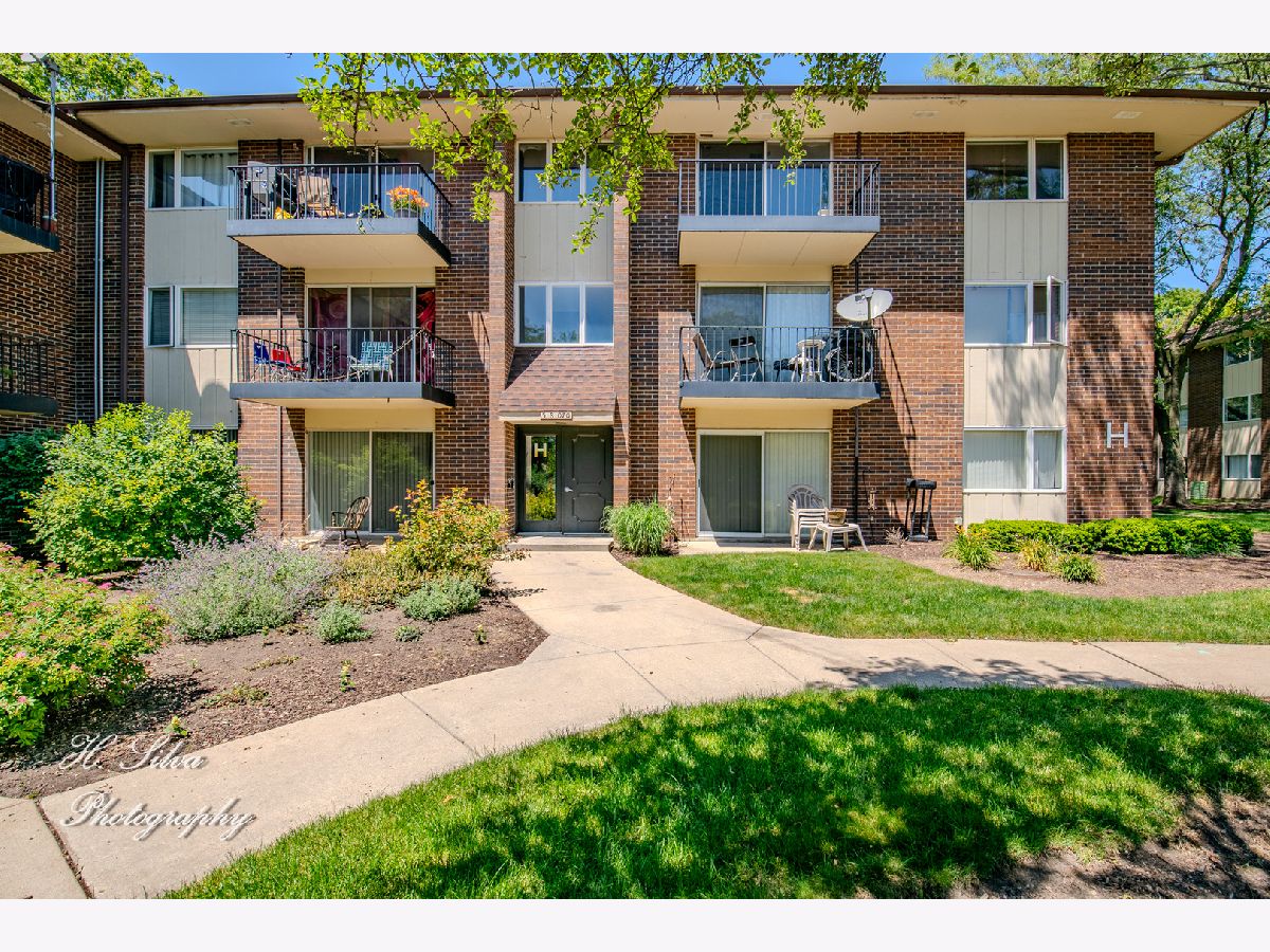 Condos & Townhomes Sold Pebblewood Naperville Illinois, 5S070 Pebblewood
