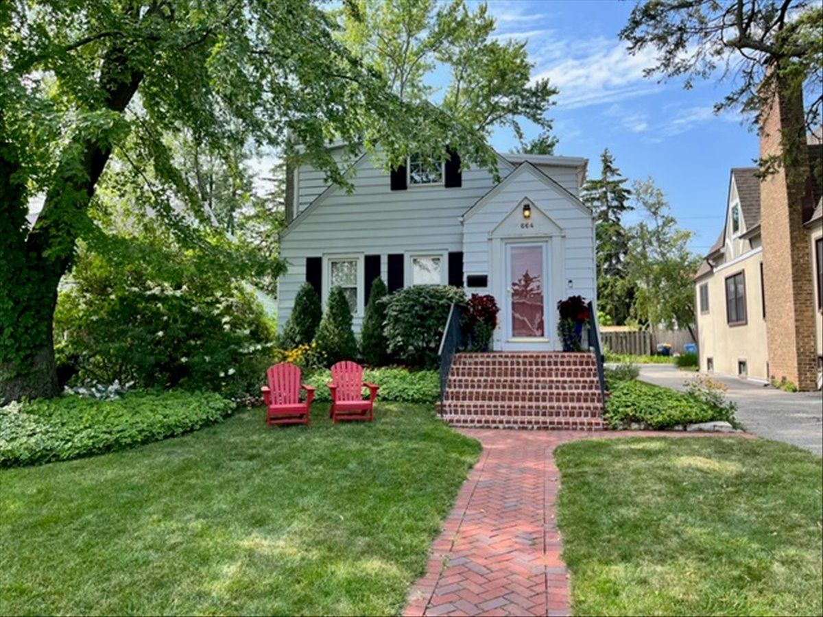 Homes & Condos & Townhomes Sold Ravinia Highland Park Illinois, 664 Broadview