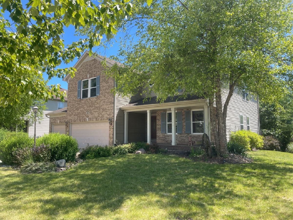 Homes Sold White Oak Ponds Hampshire Illinois, 302 White Oak