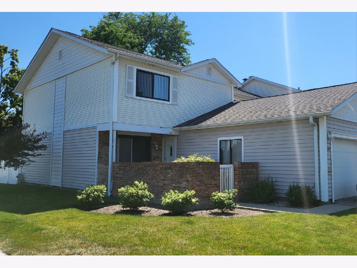 Townhomes & Condos Sold Dunbar Lakes Schaumburg Illinois, 635 Breakers
