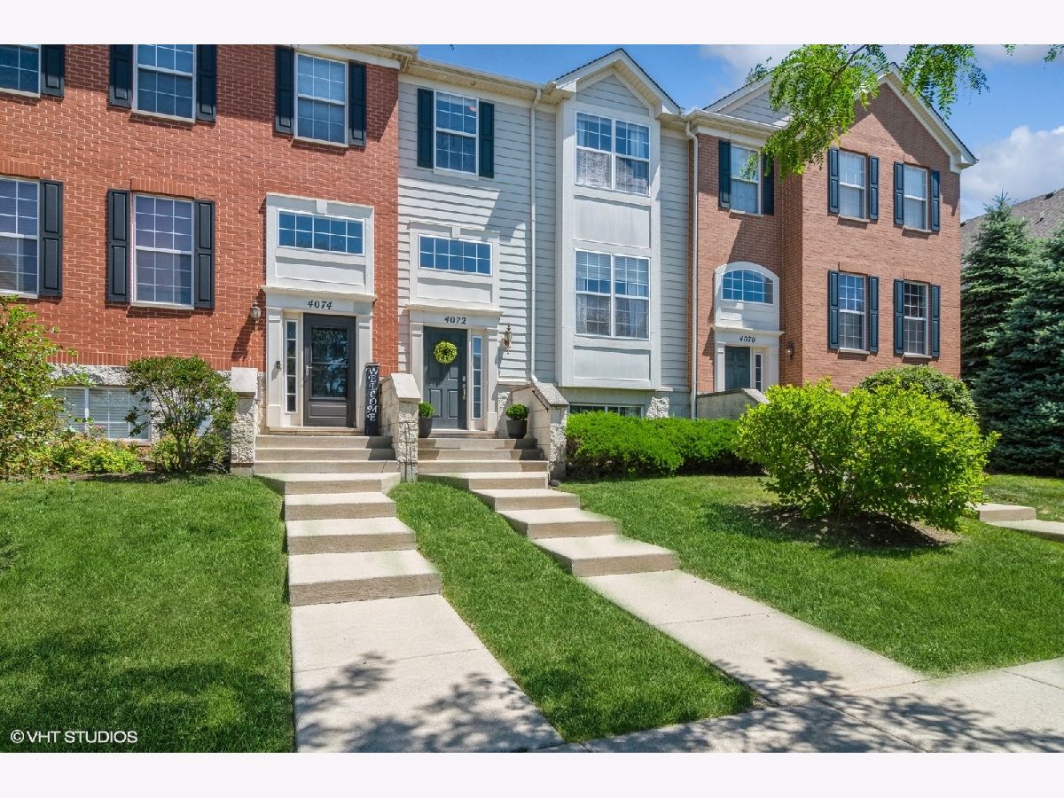 Homes & Townhomes Sold Cedar Grove Elgin Illinois, 4072 Pompton
