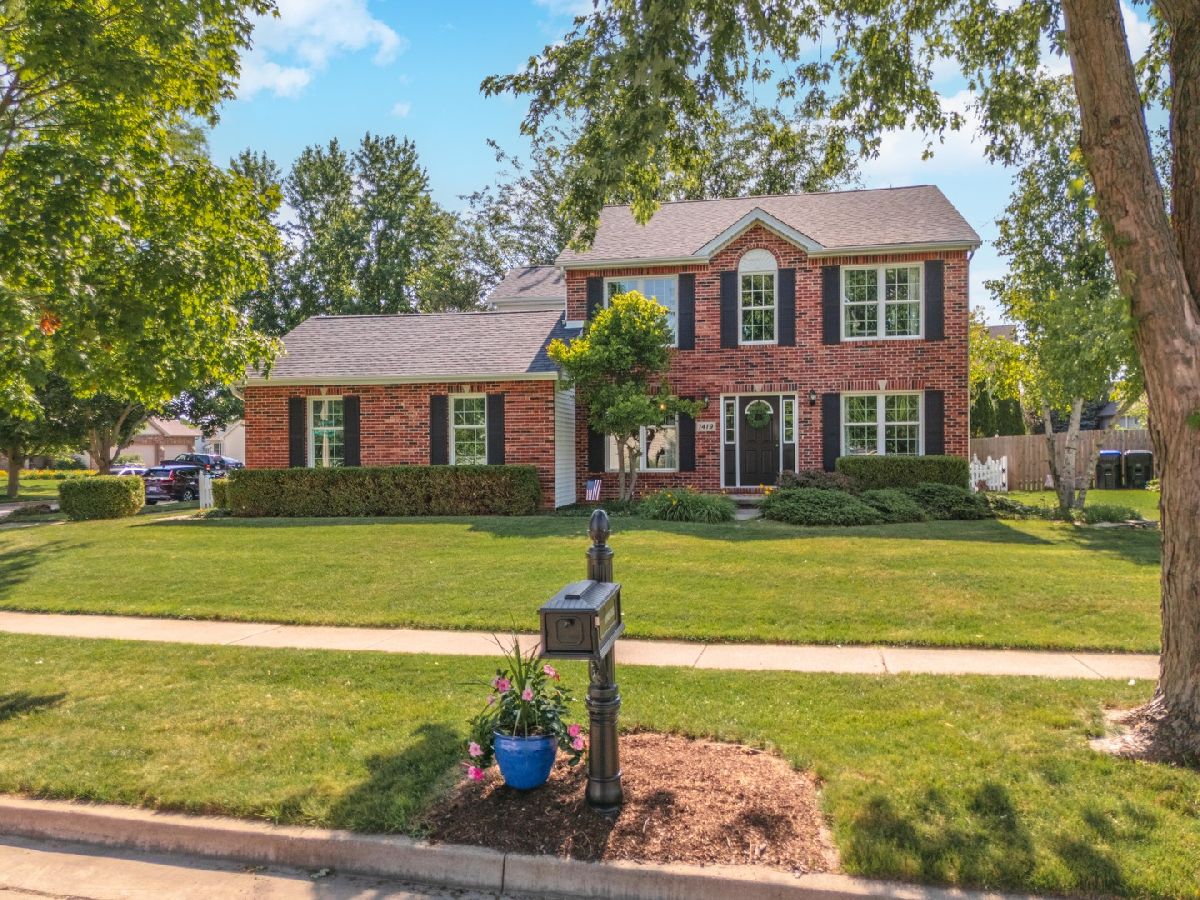 Homes & Condos & Townhomes Sold Eagle Creek Bloomington Illinois, 1419 Moss Creek
